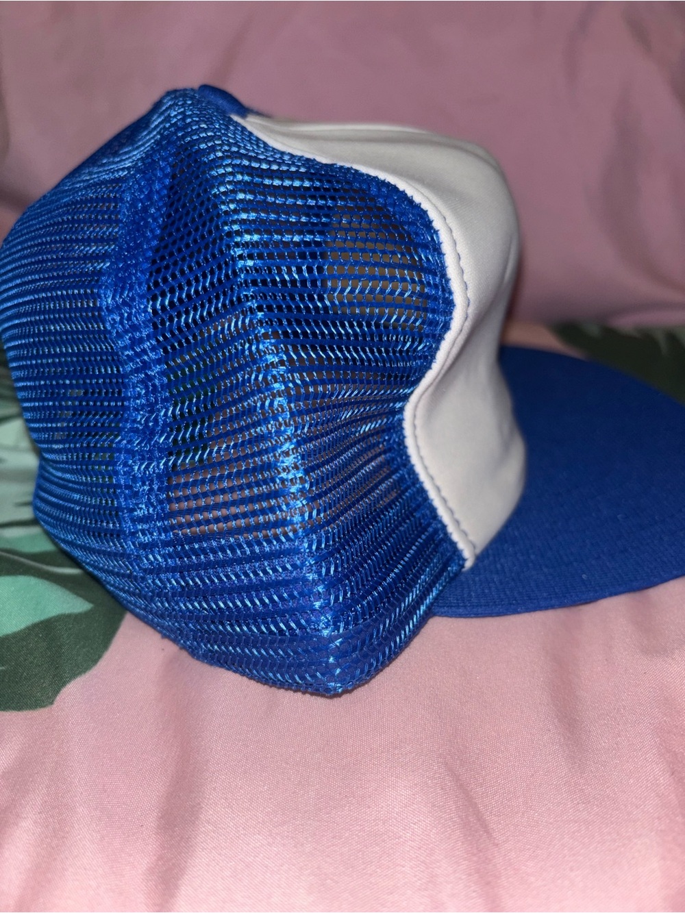 Blue and White Trucker Hat - United For '90 Graphic - Picture 3 of 4